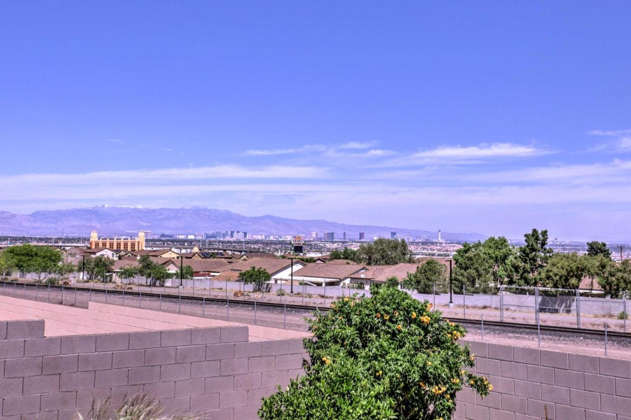 Henderson Home With Pool And Mountain, Strip Views! Las Vegas Exterior photo